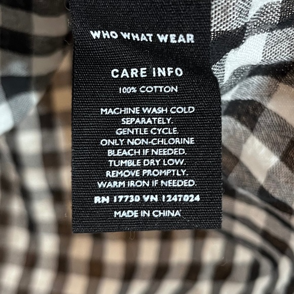 Black and White Off the Shoulder Top - Picture 5 of 6